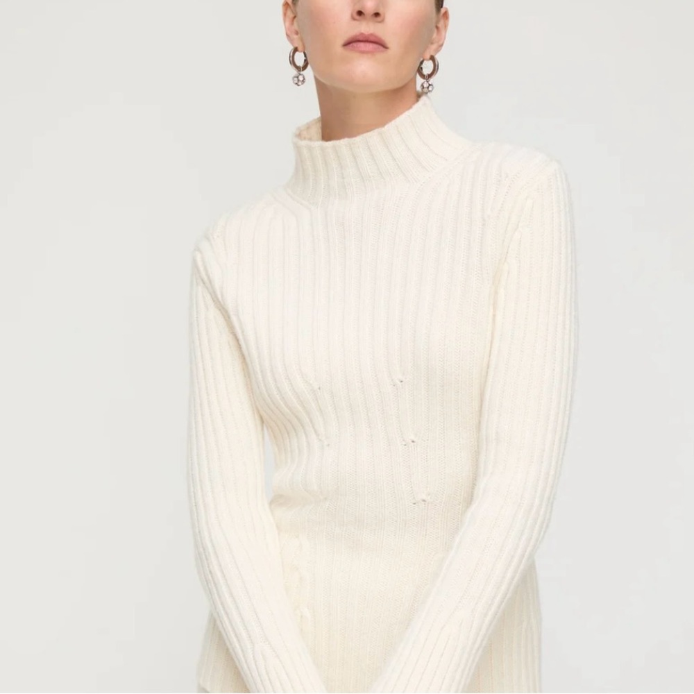 Lafayette 148 New York cashmere and wool sweater, size L